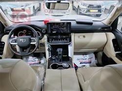 تۆیۆتا لاند کروزەر